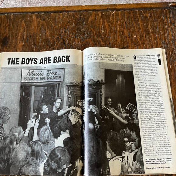 2/$15💙 1993 People Magazine, November, EUC! - Picture 4 of 8